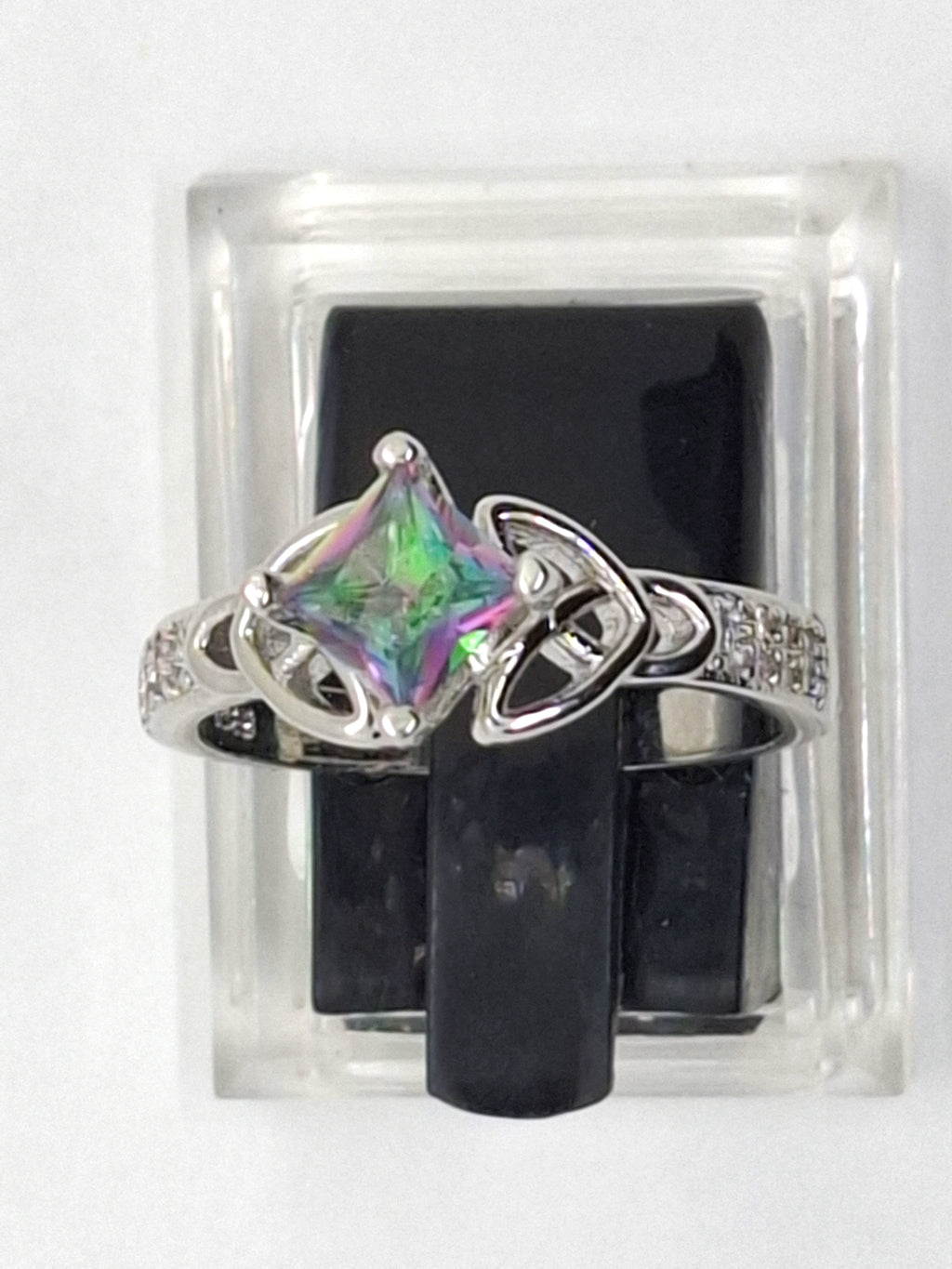 Zilveren ring met Regenboogkristal