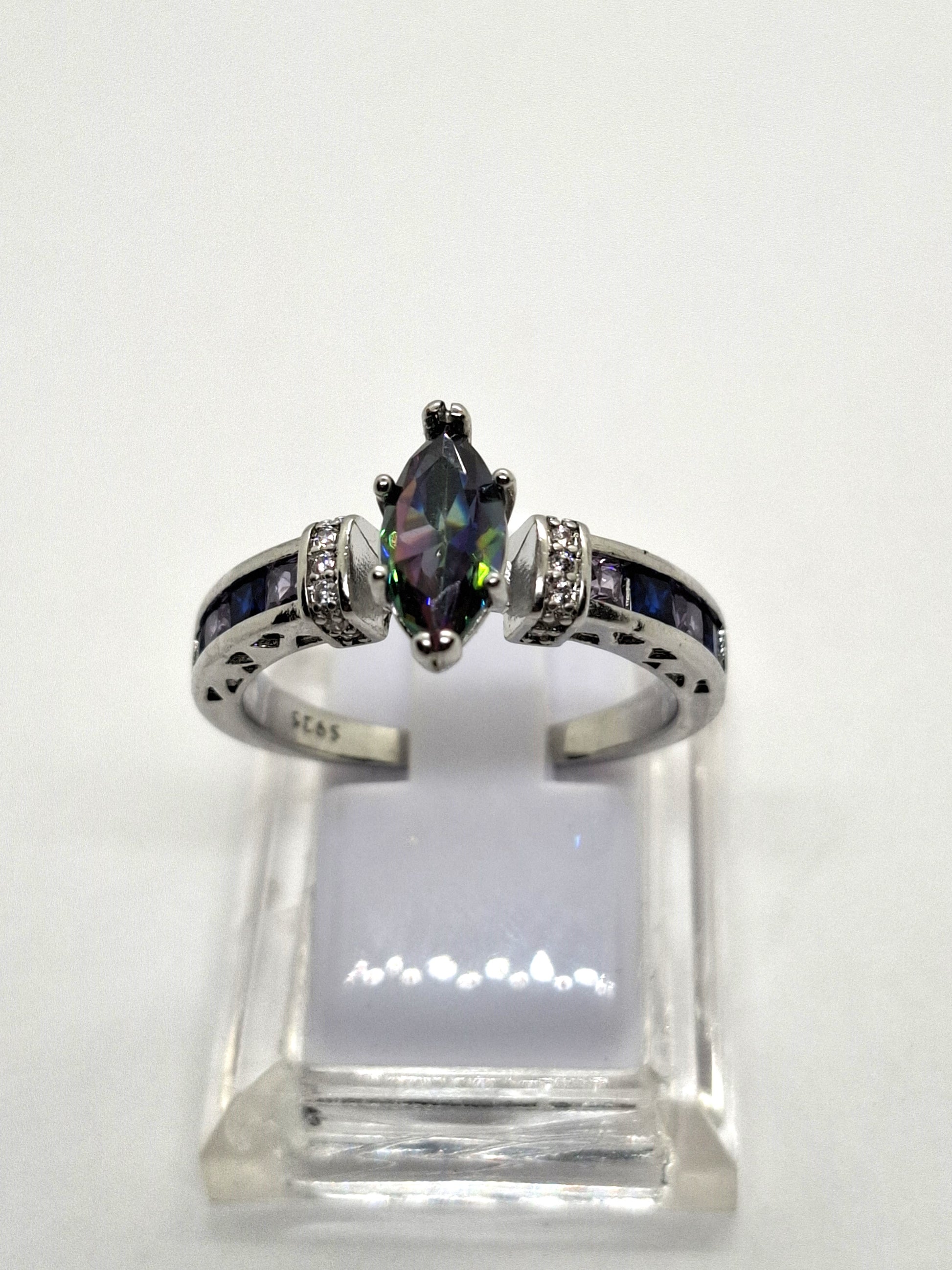 Zilveren ring met kwarts