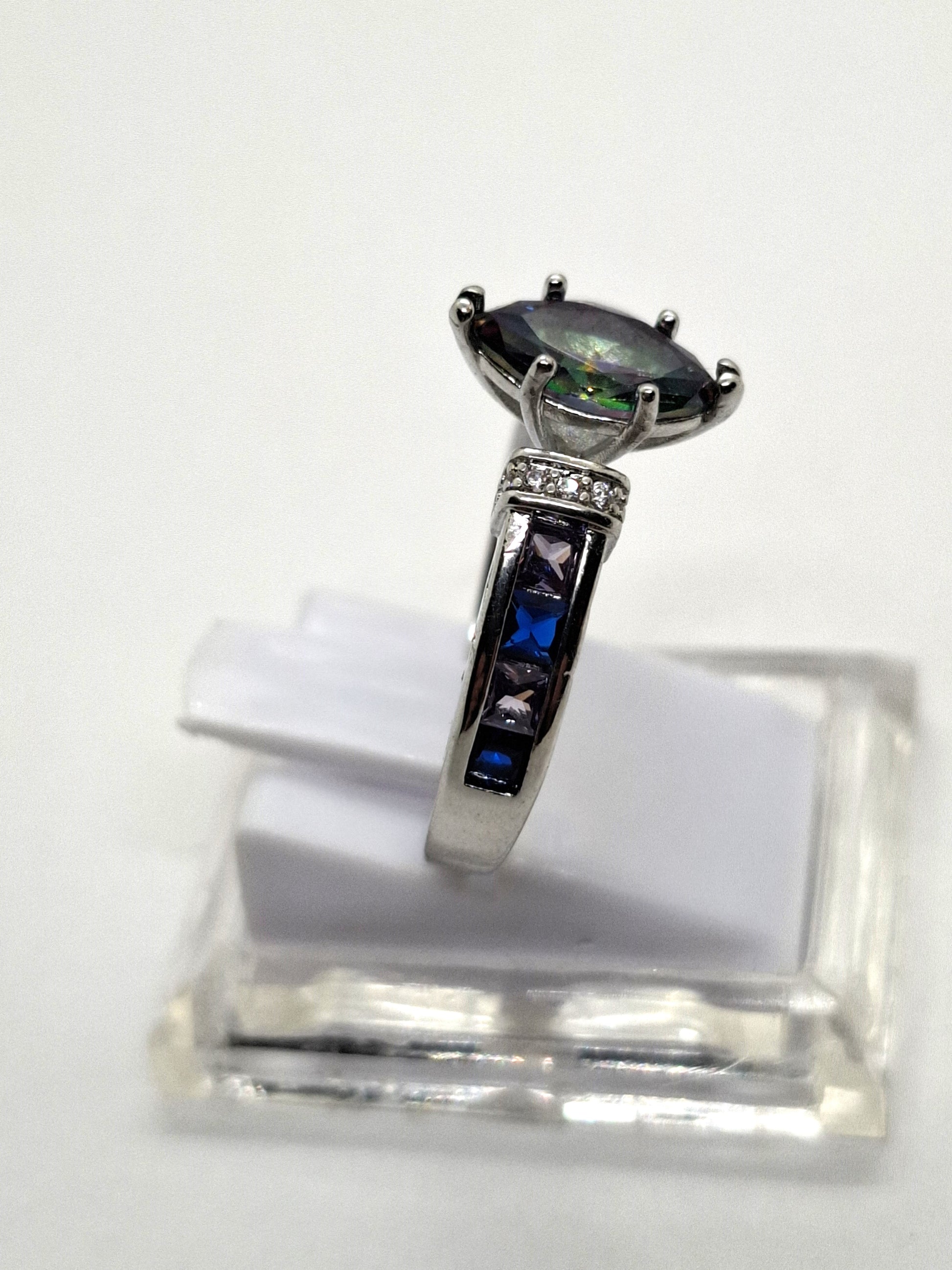 Zilveren ring met kwarts