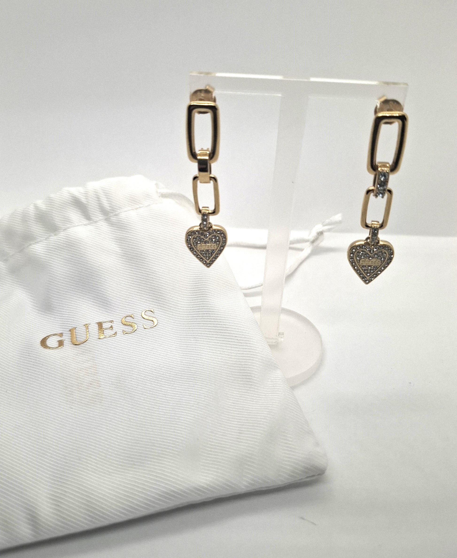 Guess damesoorbellen hartvorm