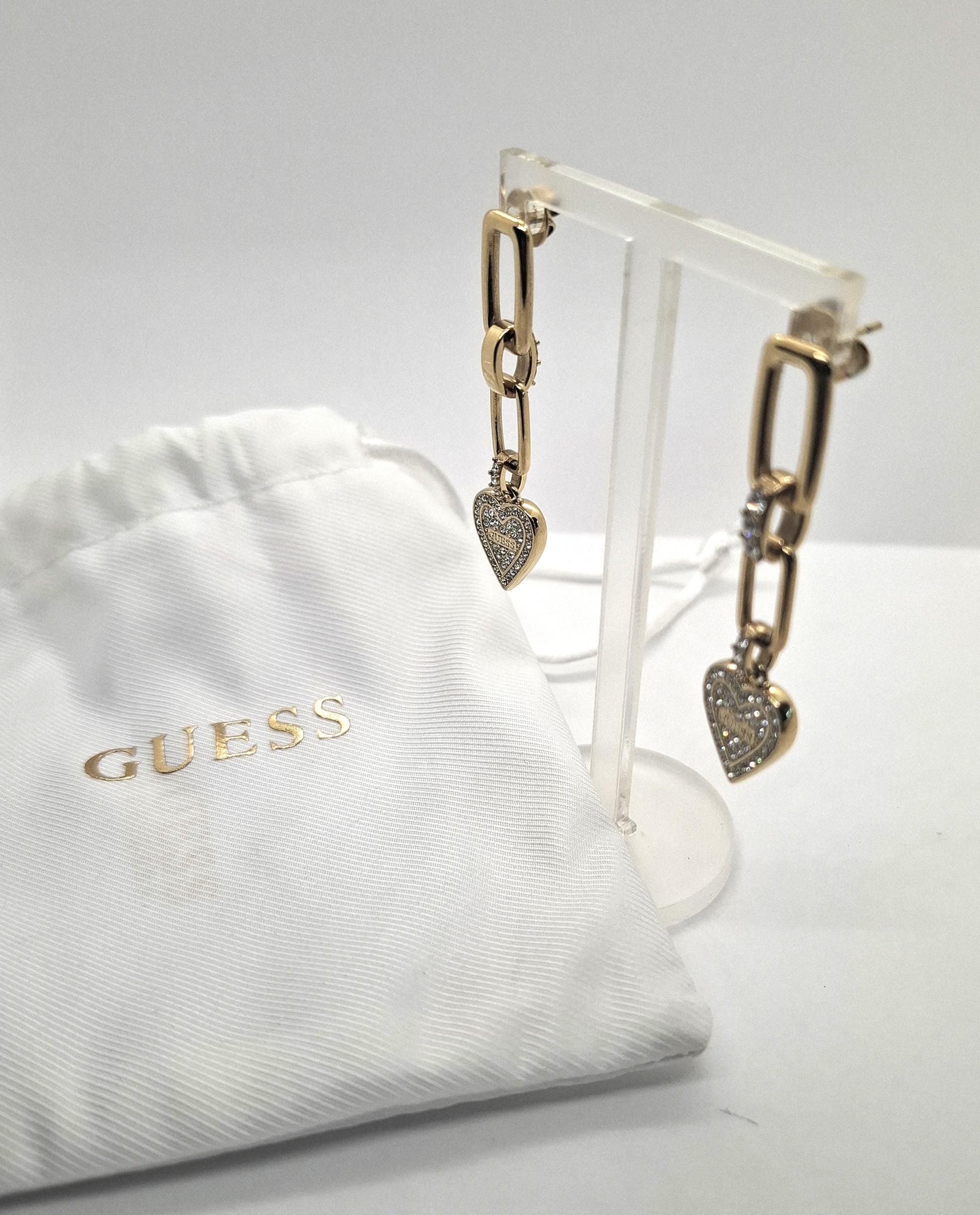 Guess damesoorbellen hartvorm