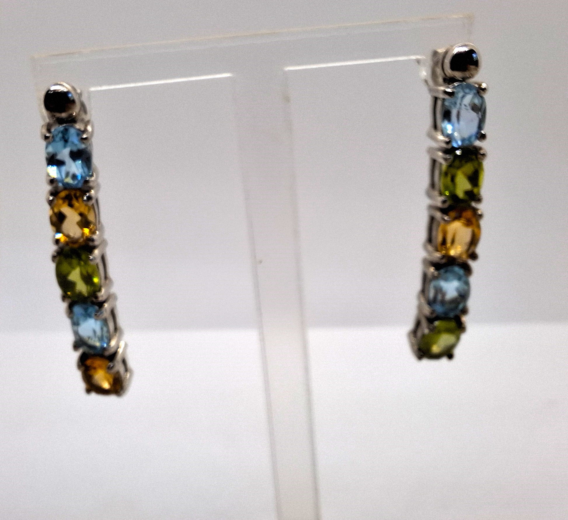 Zilveren damesoorbellen kubus