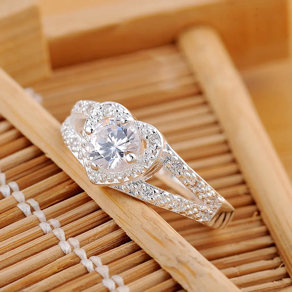 Elegant Heart Ring with Zirconia in 925 Silver