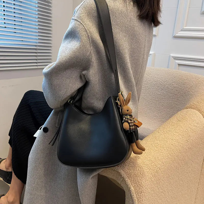 New All-match Ladies' Messenger Bag with Unique Design