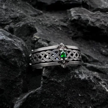 Ladies Fashion Couple Ring for Friends